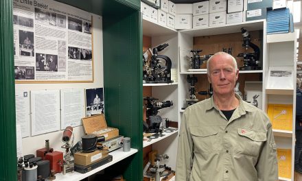 ‘De reis is leuker dan het bezit’, Jan van Dalen over zijn unieke microscopenverzameling