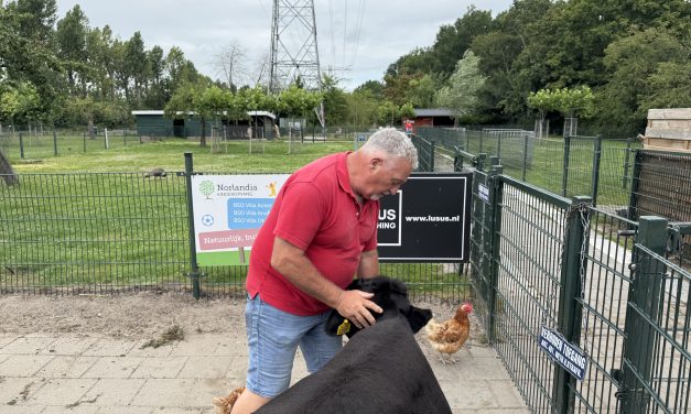 Gerard Smits neemt afscheid van Kinderboerderij Otterspoor: “Ik ga de beesten vooral missen”