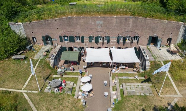 Gluren bij de Buren tijdens Fort Zon Dag op Fort Maarsseveen