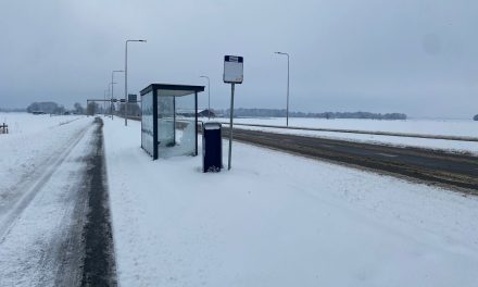 Sneeuw zorgt voor moeilijkheden met het openbaar vervoer