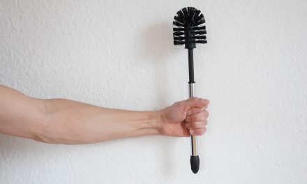 Deelnemer Joke van nieuw programma ‘Oh Oh Den Haag’ is het niet eens met vooroordelen Hagenezen: ‘ik ben misschien plat, maar niet achterlijk’