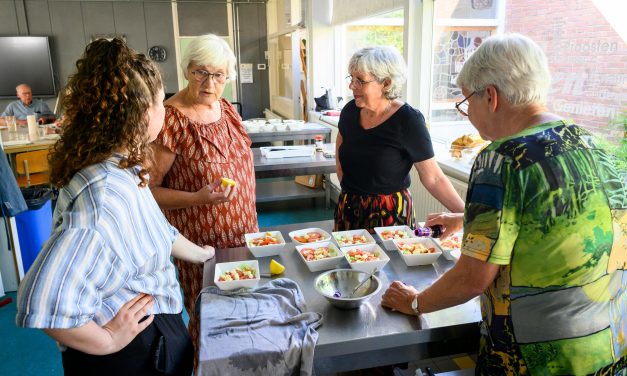 Koken als ontmoetingsplek in Loenen aan de Vecht