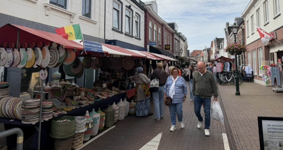 Jaarmarkt brengt drukte en gezelligheid naar Maarssen