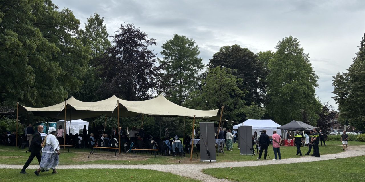 Stichtse Vecht houdt eerste Keti Koti-herdenking