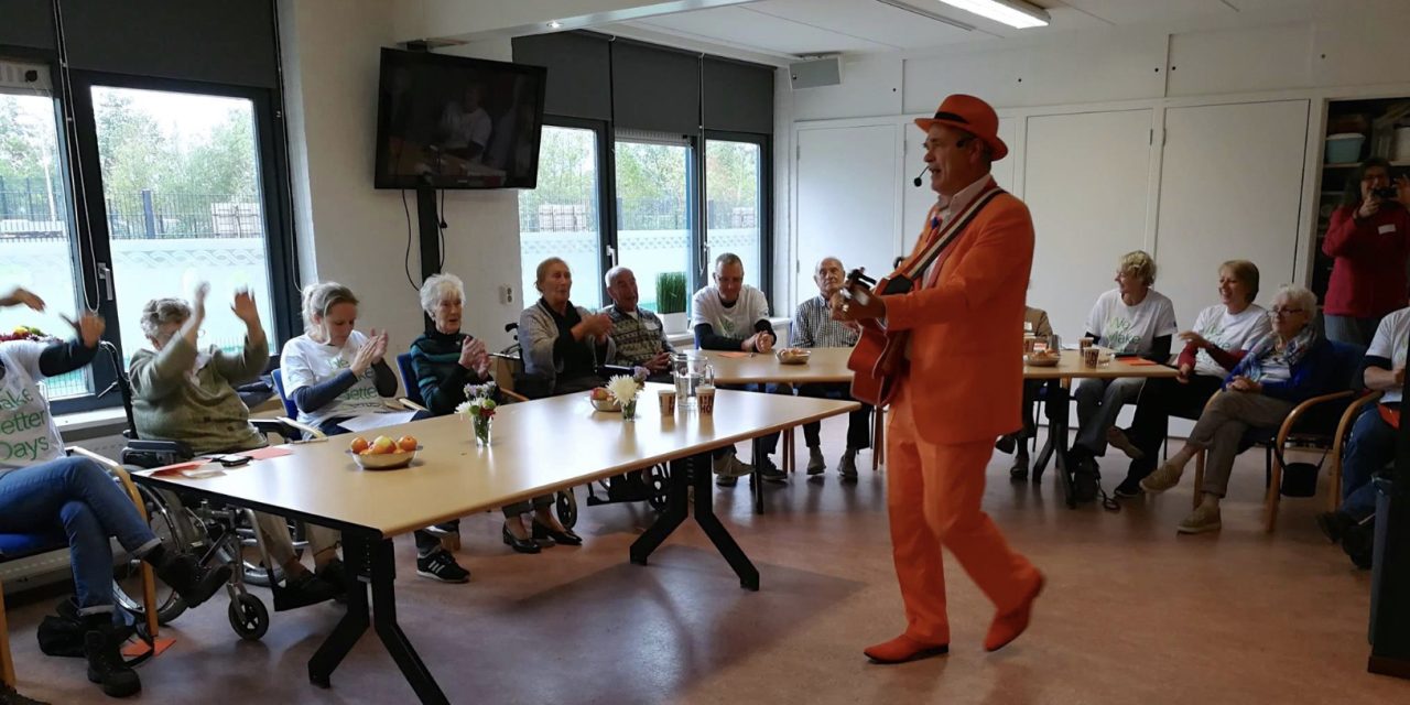 Gast: Wilhelmus Hoekstra, de Oranjeman, over muziek tegen eenzaamheid
