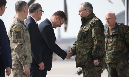 Afschrikking op de oostflank: Groot Duits leger naar Litouwen