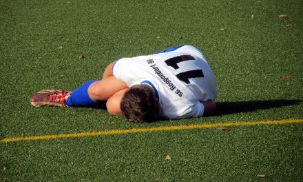 Voetballers op rand van staking en gaan de strijd aan tegen te druk speelschema