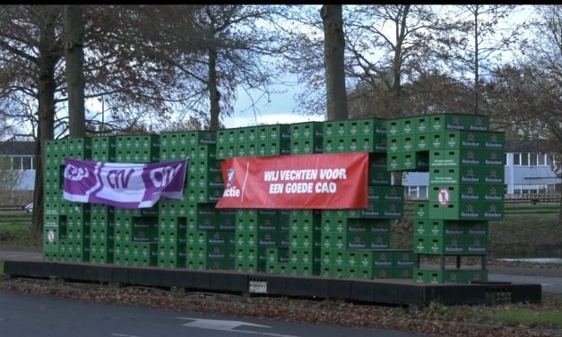 Heineken personeel staakt voor hogere lonen