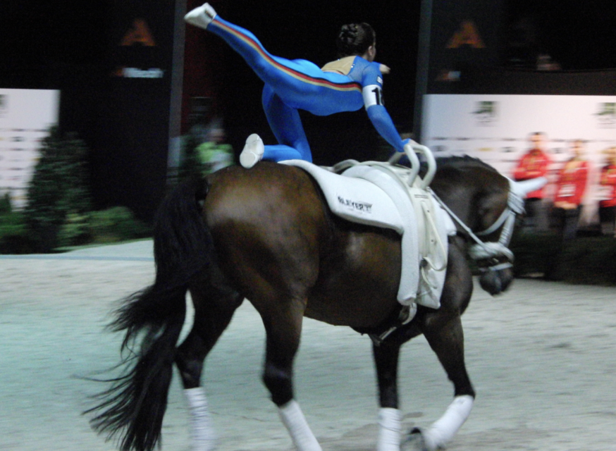 Voltige: een mix van paardensport en acrobatiek/turnen