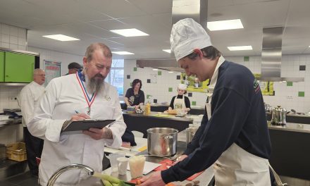 WK snert- en stamppotkoken viert dertigste jubileum