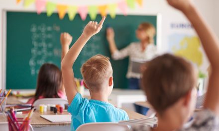 Factcheck: Ja, De afgelopen jaren is het aantal kinderen dat thuis wordt gehouden wegens de levensovertuiging van de ouders verdriedubbeld.