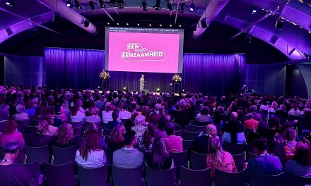 Twee tot drie kinderen voelen zich eenzaam in een klas