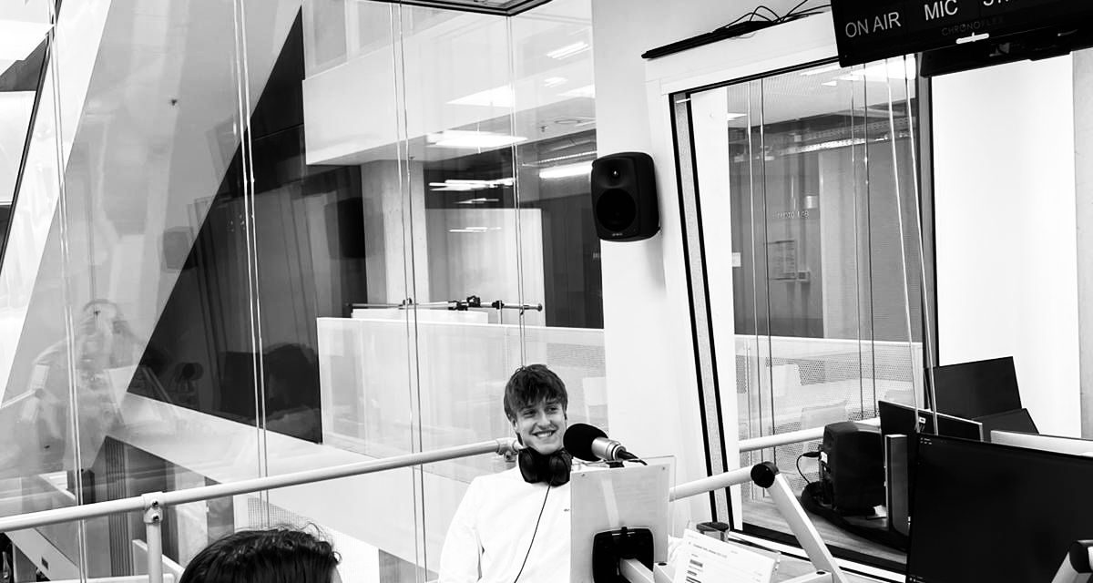 Beluister de radio uitzending van 3 oktober