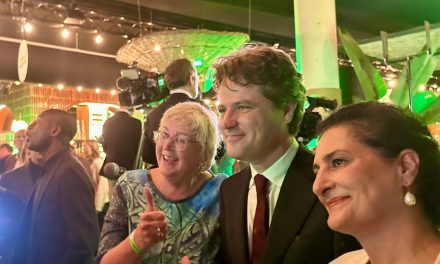 “Fatsoenlijk feestje, maar morgen weer fatsoenlijk vergaderen”