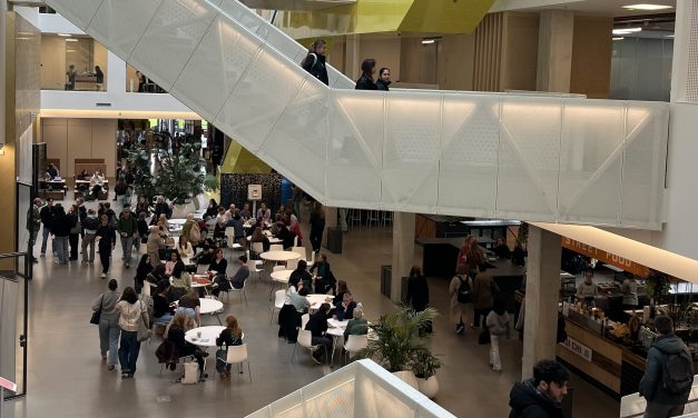 Te weinig stabiliteit en tekort aan passende hulp: jongeren voelen zich niet gehoord binnen de jeugd- en pleegzorg