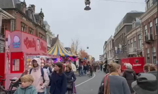 Kermis, hutspot en haring tijdens Leidens Ontzet op 3 oktober