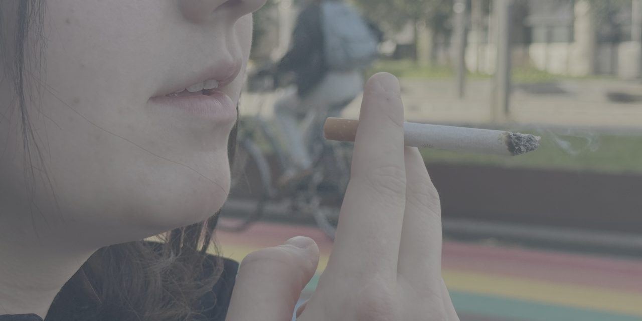 Factcheck: Rookt of vapet 40 procent van de 18- tot 29-jarigen?
