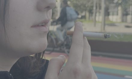 Factcheck: Rookt of vapet 40 procent van de 18- tot 29-jarigen?