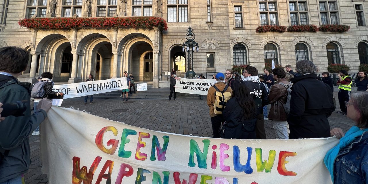 Demonstratie tegen ‘wapenbeurs’ in Ahoy Rotterdam