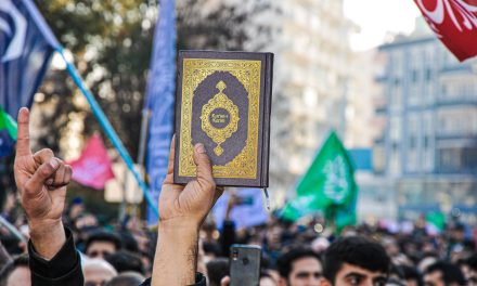 Factcheck: het verbranden van de Koran is in principe gewoon toegestaan