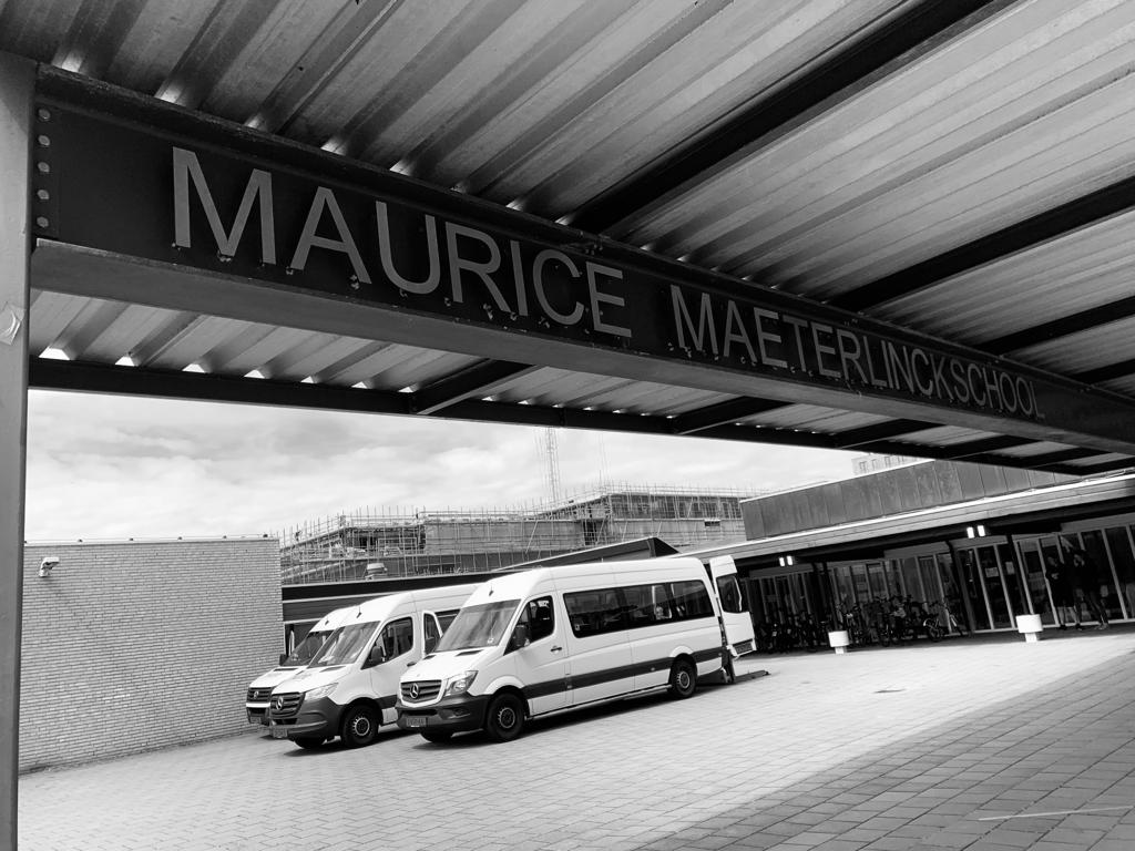 busjes-ZW