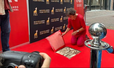Onthulling Gouden Tegels op de Utrecht Walk of Fame