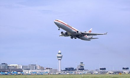 Upd8 checkt: 40 procent van de vluchten van en naar Schiphol gaat naar een bestemming binnen een straal van 800 kilometer, maar dit blijkt te kort door de bocht
