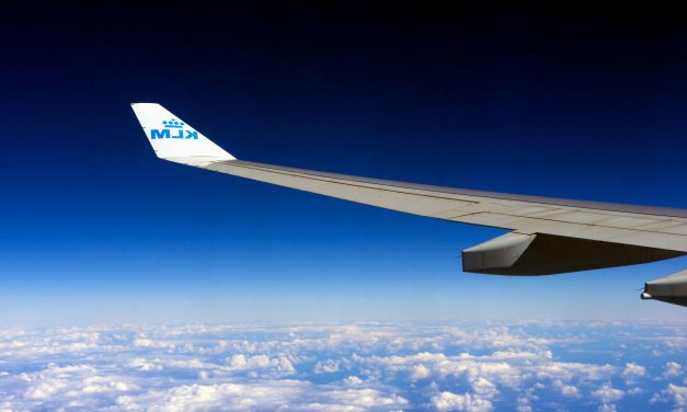 KLM-staking verboden, maar jonge flexwerkers blijven in onzekerheid: “Je weet nooit of je over twee maanden nog werk hebt”