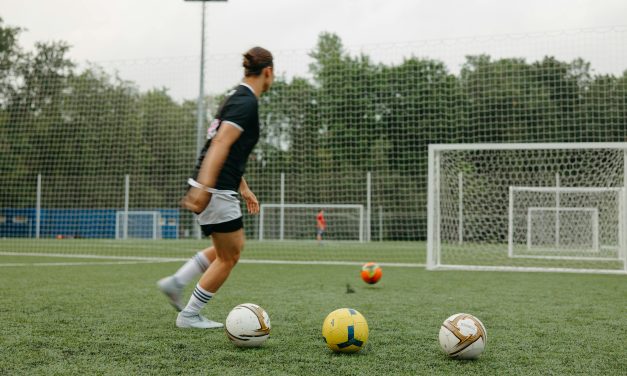 Vrouwenvoetbal niet langer als bijzaak