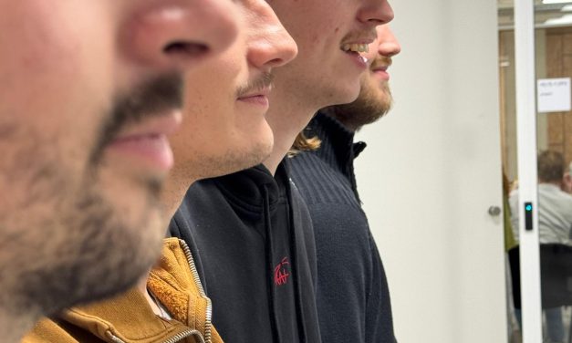 De snorren tijdens Movember zien er misschien grappig uit, maar er zit veel meer achter