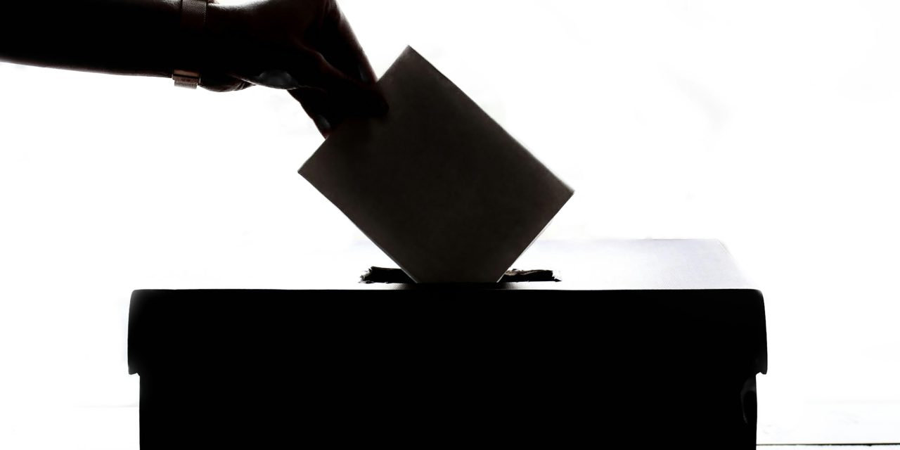 Verkiezingen komen eraan, maar het vertrouwen van jonge kiezers blijft laag