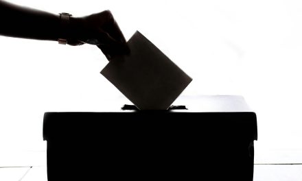 Verkiezingen komen eraan, maar het vertrouwen van jonge kiezers blijft laag