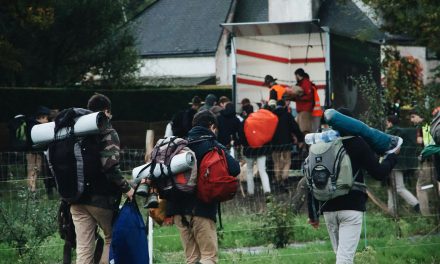Factcheck: ‘De 20 armste gemeentes vangen 20 keer meer asielzoekers op dan de 20 rijkste gemeentes.’