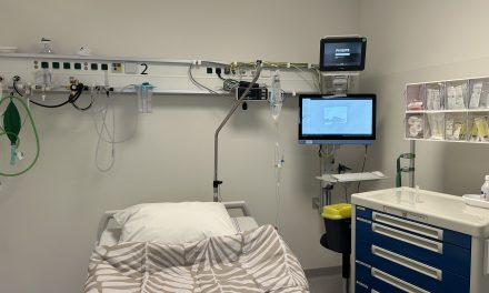 Wat merkt de zorg van de geplande bezuinigingen?