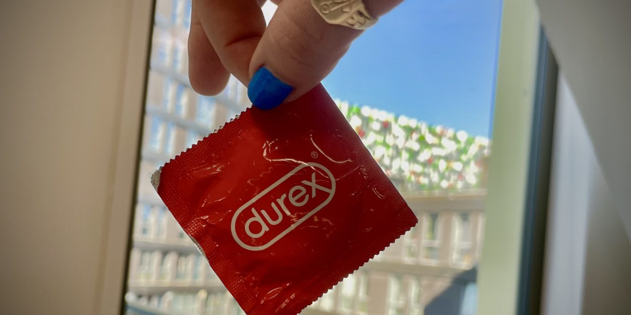 Twintig tot dertig jarigen duiken steeds vaker het bed in zonder condoom