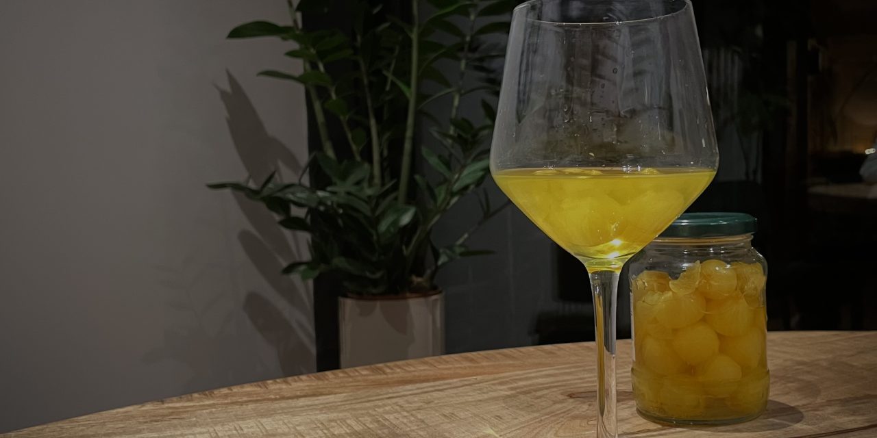 Factcheck: ‘Ben jij van je kater af door kesbeke smul-uiensap?’