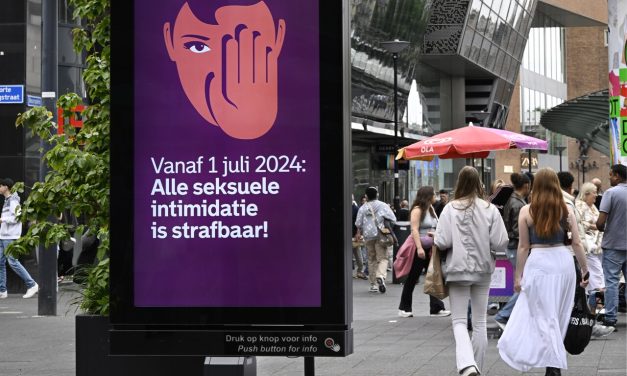 Bevriezen, wegkijken of beschuldigen: de psychologie achter grensoverschrijdend gedrag