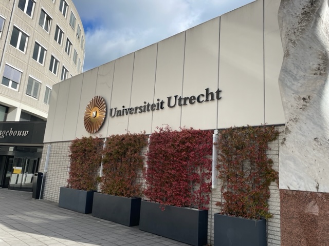 Universiteit Utrecht schaft aanspreken met functie af