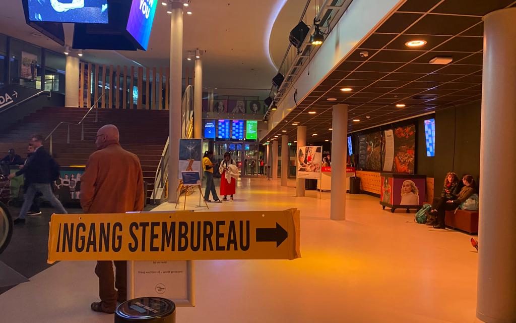 Tivoli Vredenburg opent deuren voor stemmers
