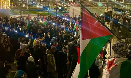 Lichtjesmars voor Palestina verlicht de straten van Utrecht: ‘We moeten nu in actie komen’