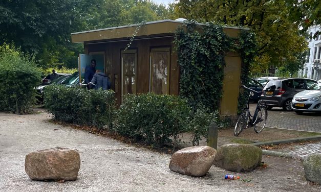 Openbare toiletten in Utrechtse parken zijn een succes volgens de gemeente maar volgens bewoners vaak dicht