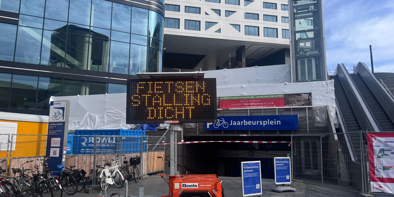 Fietsenstalling Jaarsbeurplein: Komt het ooit nog goed of blijven de fouten zich opstapelen