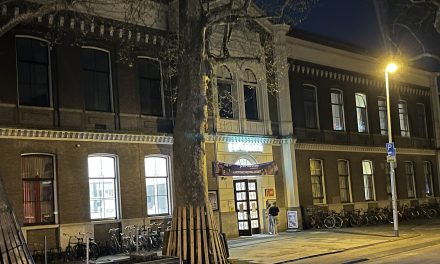 Springplank: eerste try-out avond cabaret in Parnassos
