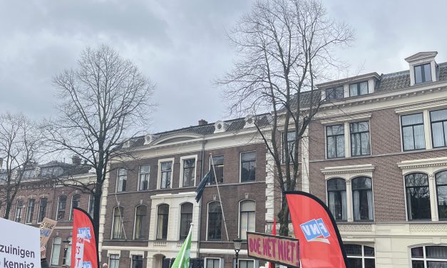Protest tegen de onderwijsbezuinigingen