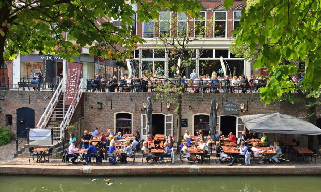Hittegolf zorgt voor overvolle terrassen in Utrecht