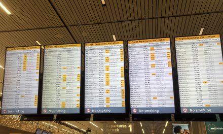 Chaos op Schiphol door hevige sneeuwval