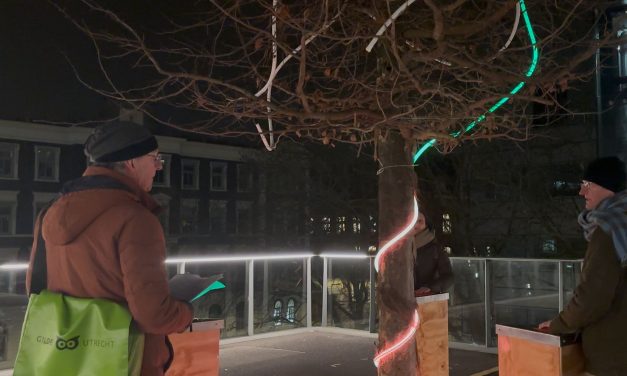 Interactieve lichtkunstwandeling in het stationsgebied van Utrecht