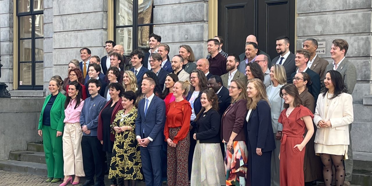 Van bloemen naar verantwoordelijkheid: Utrecht beëdigt nieuwe gemeenteraad