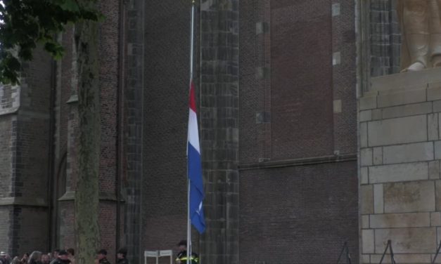 Utrecht Centrum valt stil tijdens Nationale Dodenherdenking