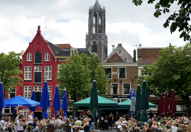 Horeca in Utrecht groeit harder dan de rest van de arbeidsmarkt, maar personeel blijft schaars